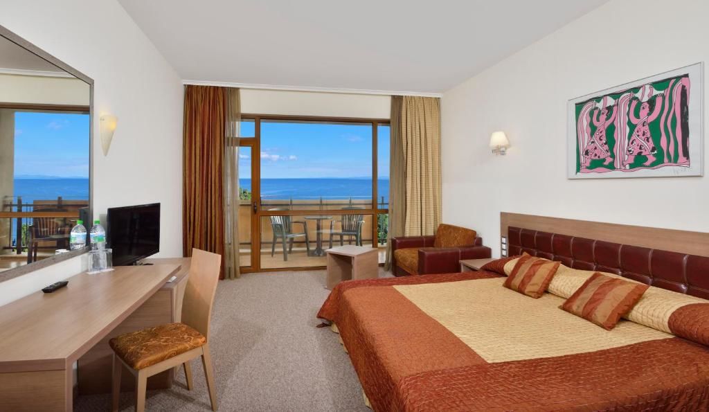 Курортные отели Sol Nessebar Palace Resort & Aquapark - All inclusive Несебр