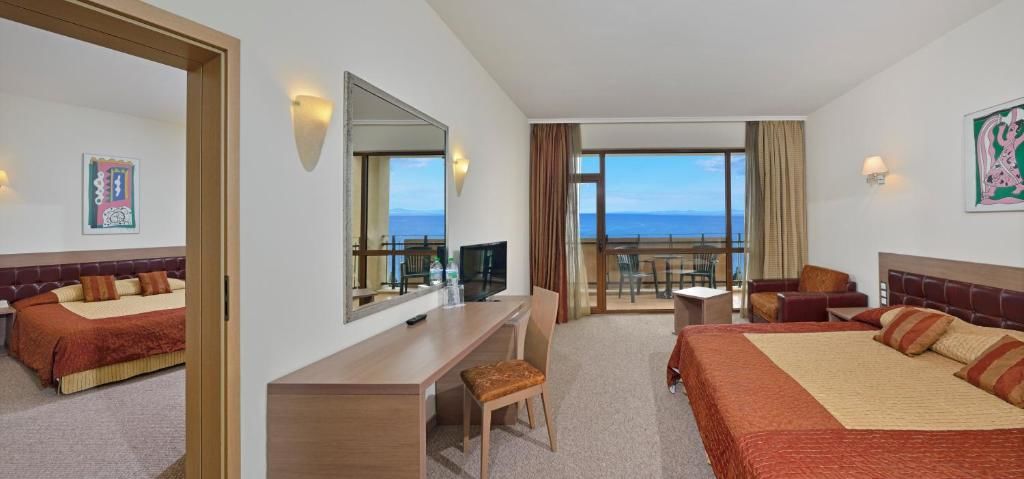 Курортные отели Sol Nessebar Palace Resort & Aquapark - All inclusive Несебр