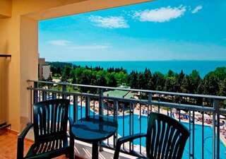 Курортные отели Sol Nessebar Palace Resort & Aquapark - All inclusive Несебр Двухместный номер с 1 кроватью и видом на море (для 1 взрослого и 2 детей)-2
